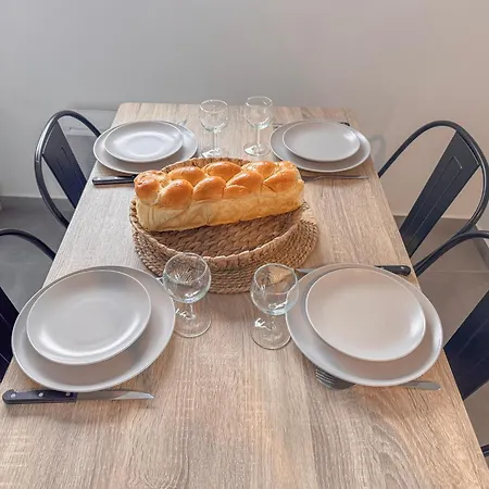 Nyaraló De Charme A 5 Min Du Parc, La P'tite Crume *